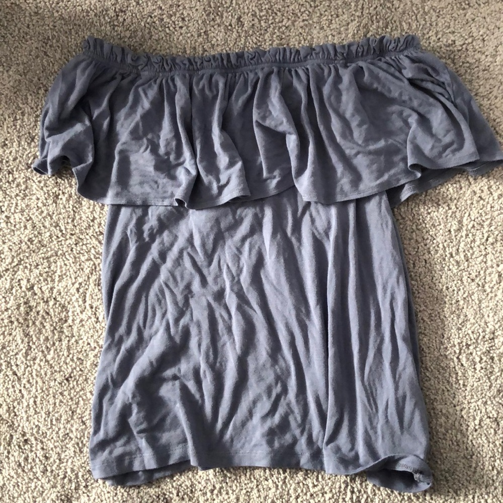 Abercrombie & Fitch Off The Shoulder